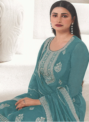 Prachi Desai Embroidered Salwar suit
