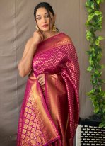 Weaving work Rani color Silk fabric Weaving Designer Sari