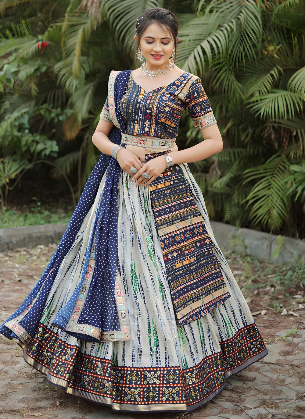 Unfold a new story from old treasured sarees – Sundari Silks
