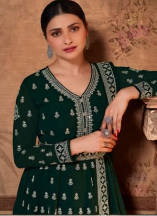 Dignified Prachi Desai Green Georgette Gown