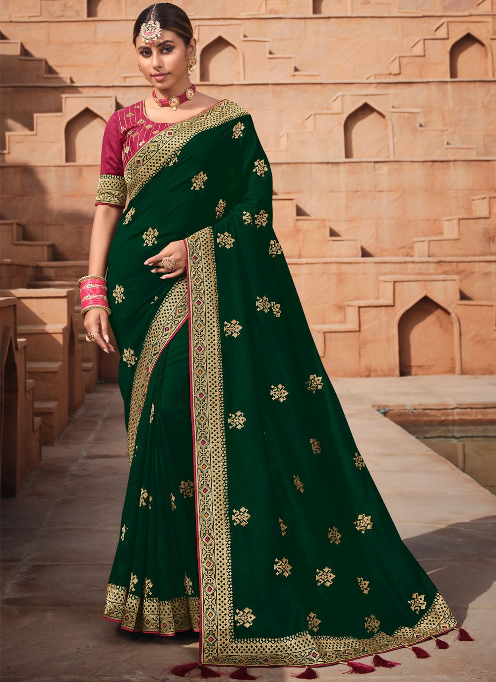 Classic Saree Resham Vichitra Silk in Green