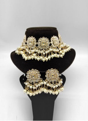 Cream Engagement Jewellery Set