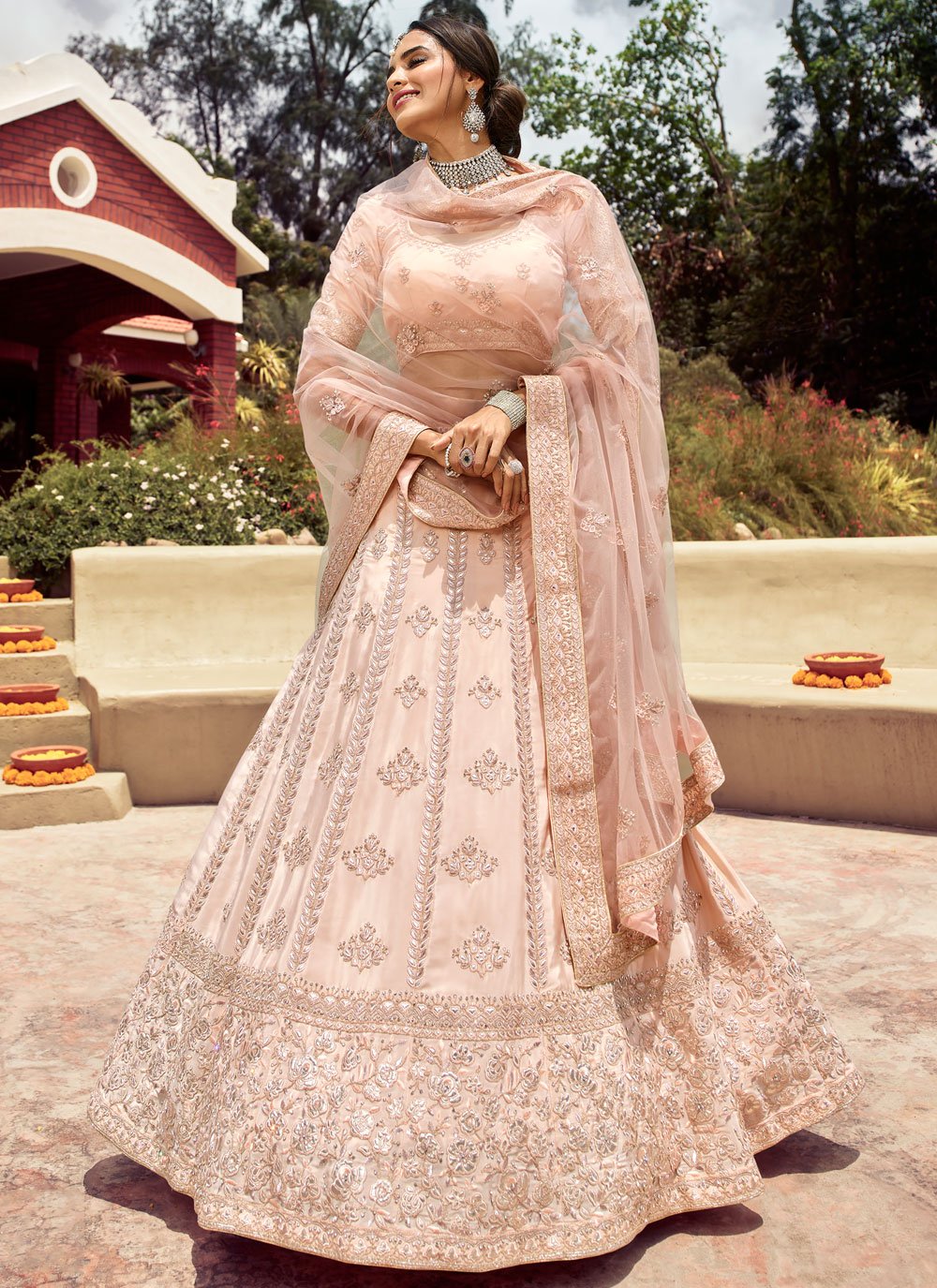 8 Unique Sangeet Lehengas Worn By Our Favourite Delhi Brides! | WedMeGood