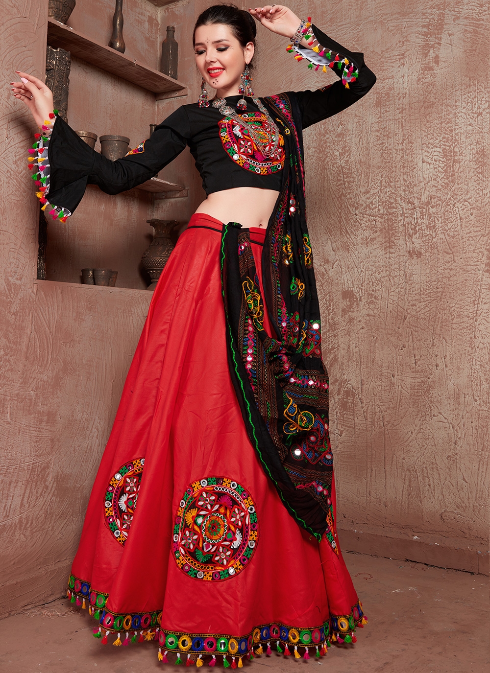 Buy Scarlet Red Lehenga Choli online-Karagiri