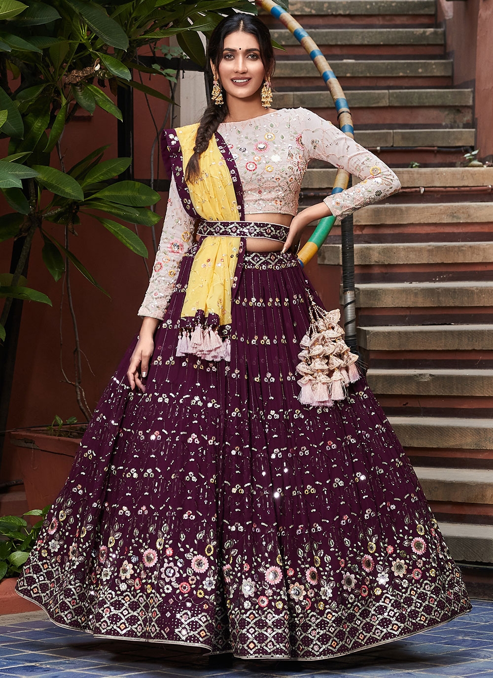 30+ Lehenga Colour Combinations for Brides that are Going to Rule The  Wedding Season | Bridal lehenga red, Lehenga color combinations, Bridal  lehenga