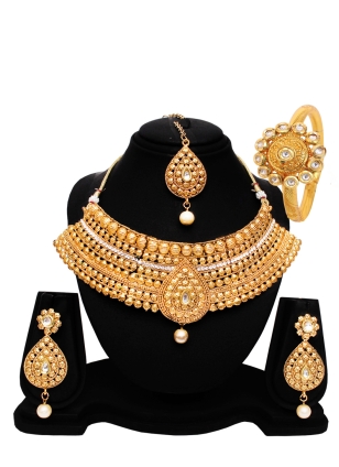 Gold Stone Necklace Set