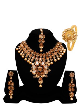 Gold Stone Necklace Set