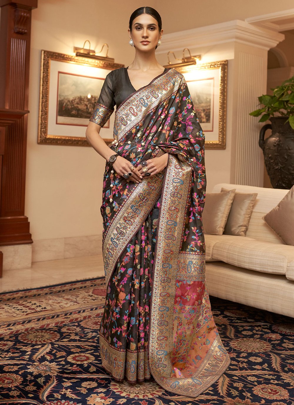 Grey Handloom Silk Weaving Classic Saree