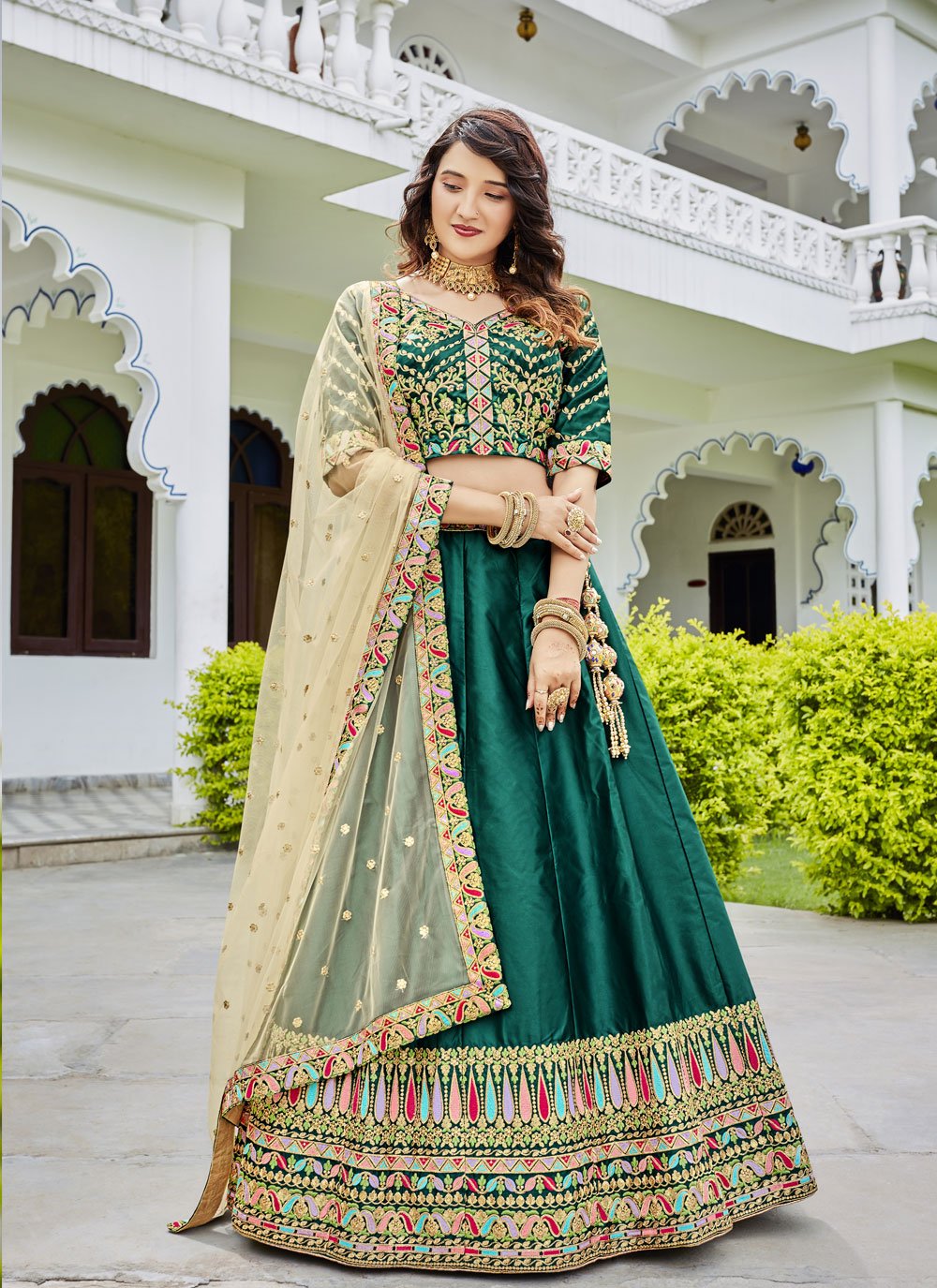 Green - Velvet - Lehenga Cholis: Buy Indian Lehenga Outfits Online | Utsav  Fashion