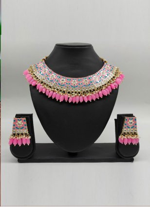 Pink Engagement Jewellery Set with meena-kari work