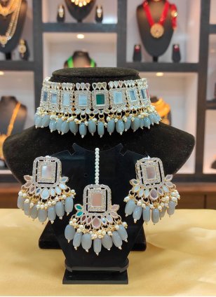 Sensational Sky blue Jewellery Set for Women