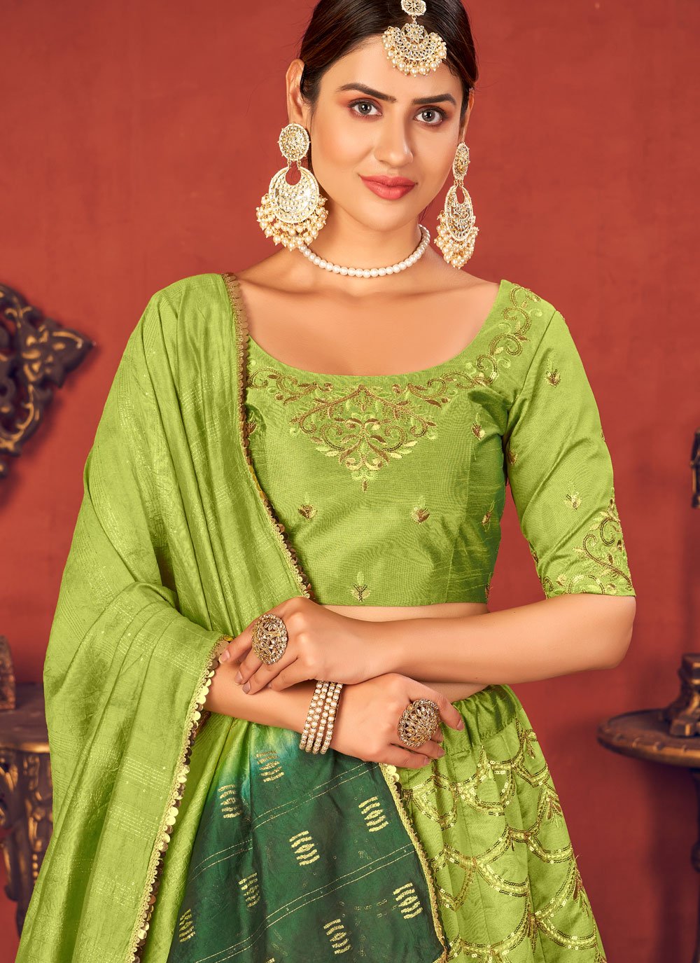 Buy Designer Sarees, Salwar Kameez, Kurtis & Tunic and Lehenga Choli.Ideal Light  Green Necklace Set