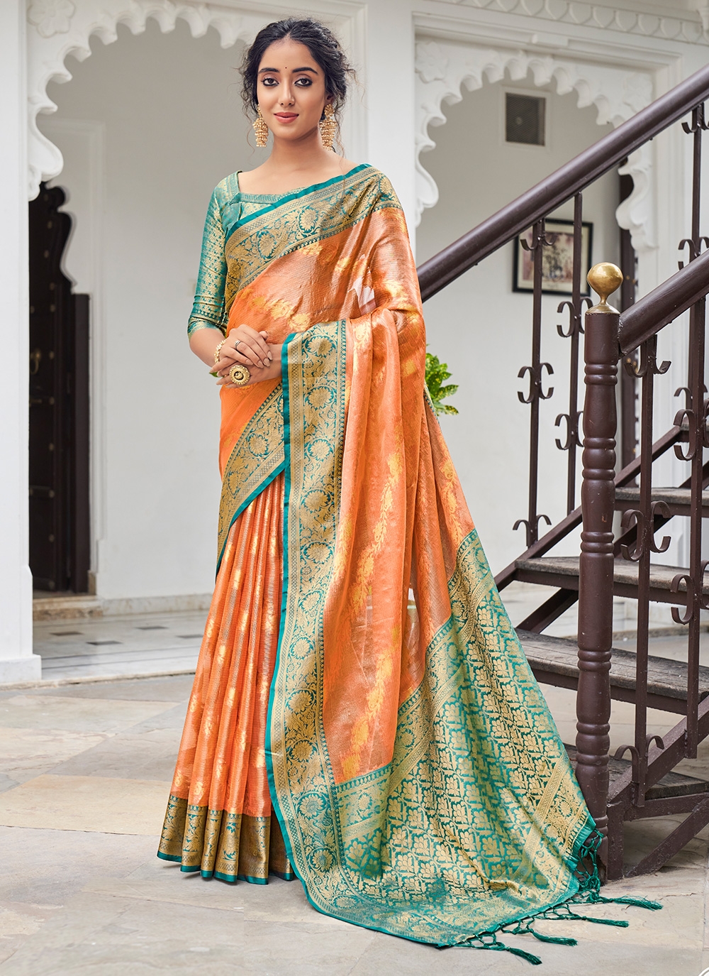 Best Saree Online Shopping App - Designer Sarees Rs 500 to 1000 -  SareesWala.com