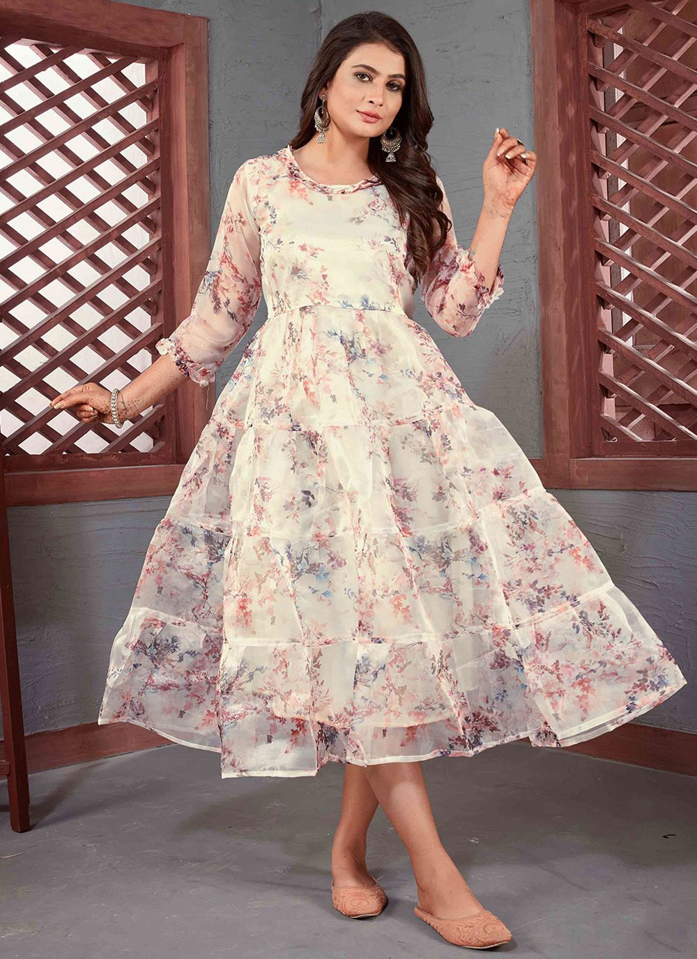 Buy Peach Floral Print Flared Kurta With Pants And Dupatta - Jaipur Kurti