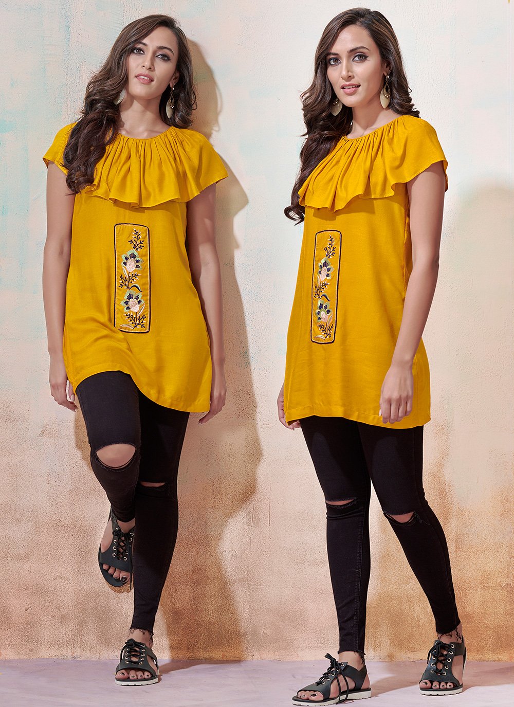 A-Line Ladies Yellow Printed Rayon Kurti at Rs 499/piece in Abohar | ID:  20234953697
