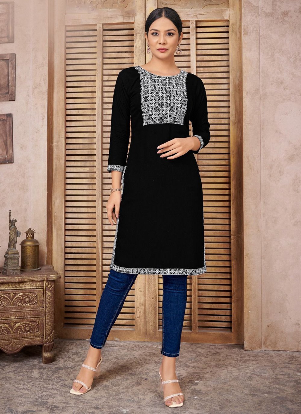 Buy Black Kurtas for Women by Jaipur Kurti Online | Ajio.com