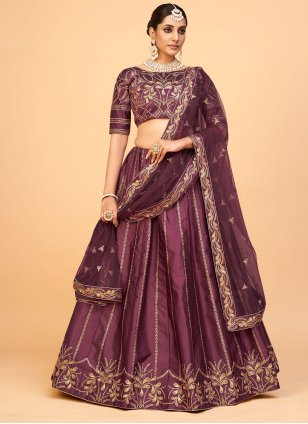 Multicolor Wine Colored Velvet Fabric Bridal Lehenga Choli With Embroidery  Work at Best Price in Surat | Brightwin Fashion