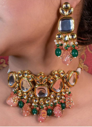 Distinctively Jewellery Set in Green for Party