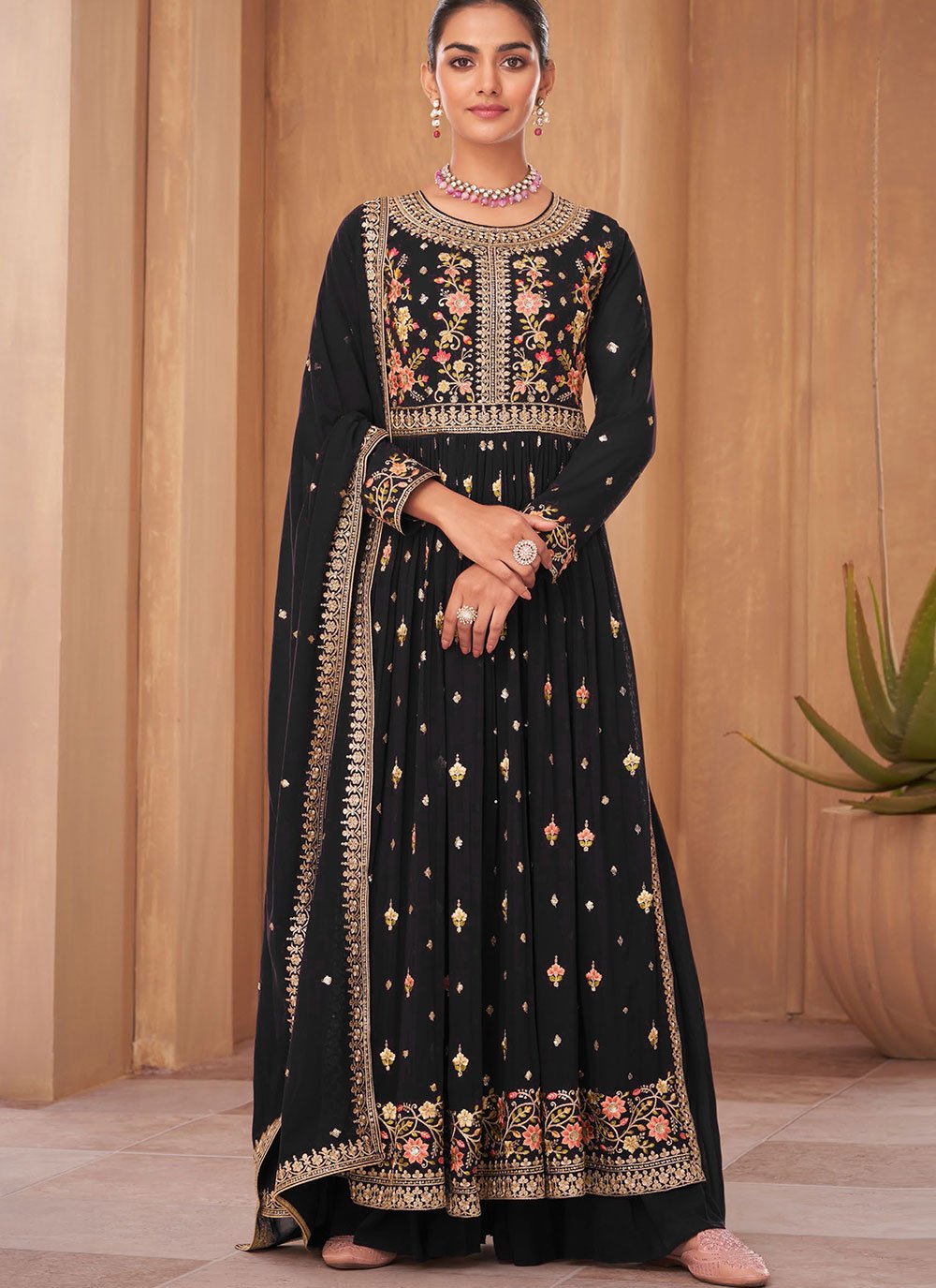 shamita-shetty-pure-georgette-embroidered-floor-length-designer-salwar-suit-230671-0-1000x1375-1.jpg  - Dial N Fashion