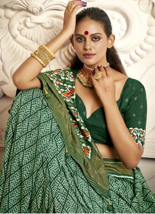 Green Cotton  Dangler Contemporary Sari