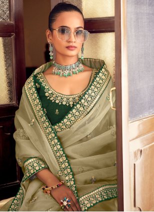 
                            Green Georgette Border Designer Sari
