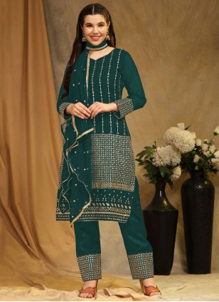 Green Georgette Embroidered Pakistani Salwar Suit