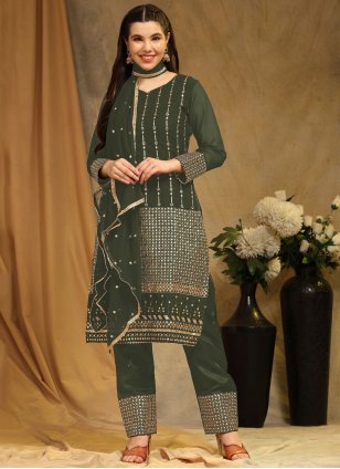 Green Georgette Embroidered Pakistani Salwar Suit
