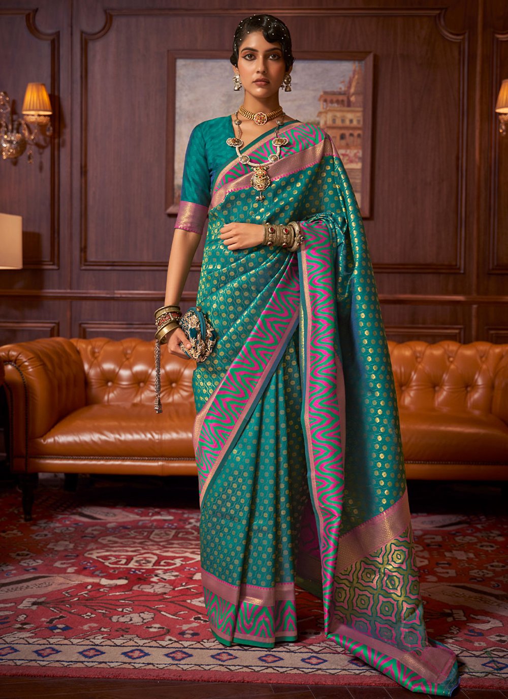 Green Handloom Silk Weaving Trendy Saree