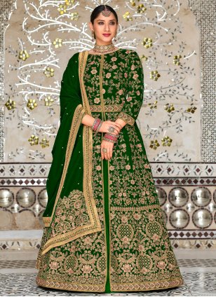 Customised green lehenga for bride Chaithanya for her engagement ceremony  ❤️ . . . . #green #greenblouse #lehenga #bridallehenga… | Instagram