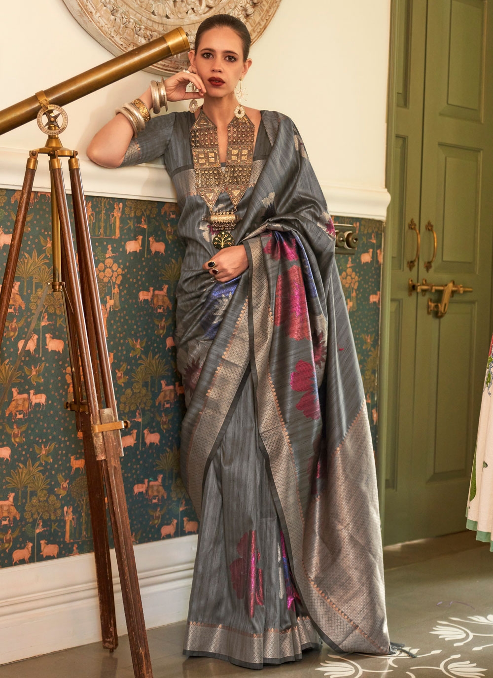 Charcoal Grey Handloom Weaving Pure Satin Saree