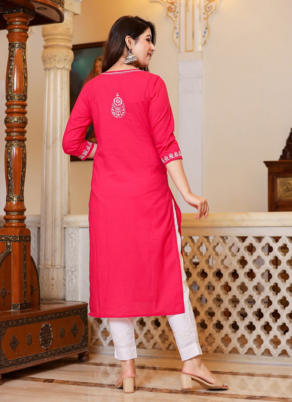 Dusty Pink Color Lucknowi Chikenkari Work Georgette Anarkali Suit |  IndiAttire
