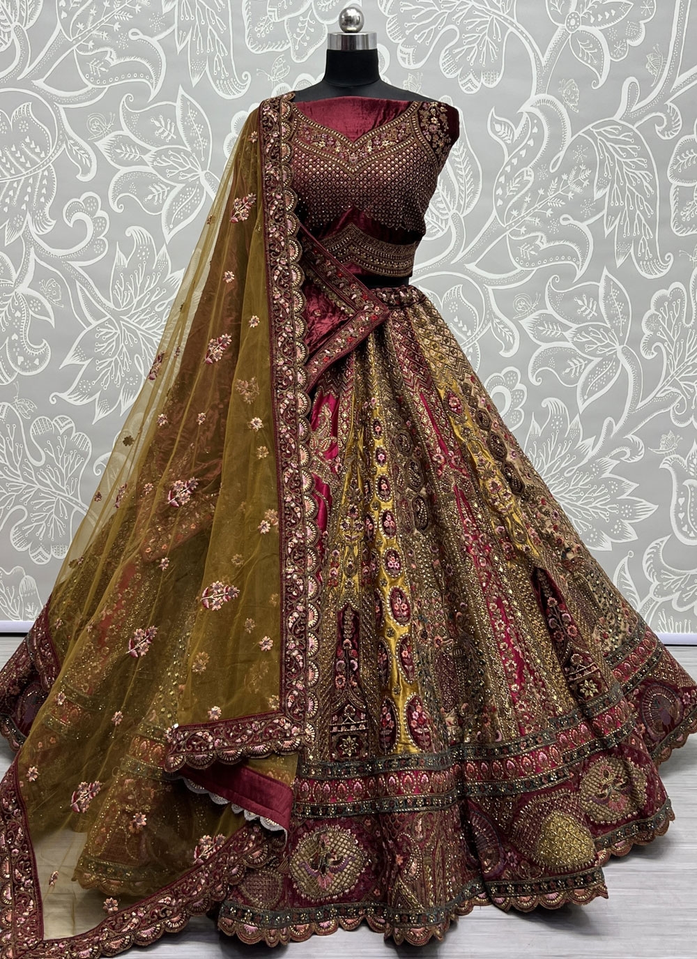 MAROON LEHENGA CHOLI & DUPATTA – MS Enterprise