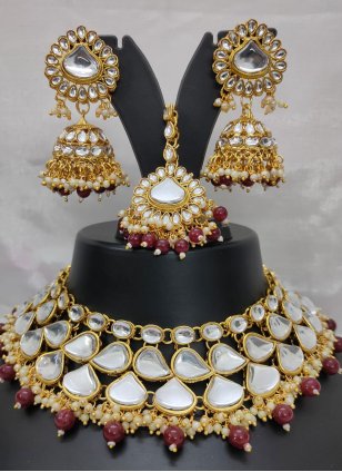 Kundan Choker Necklace Set For Women - Latest Kundan Choker Designs – Niscka
