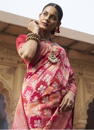 
                            Multi Colour Cotton  Dangler Classic Sari