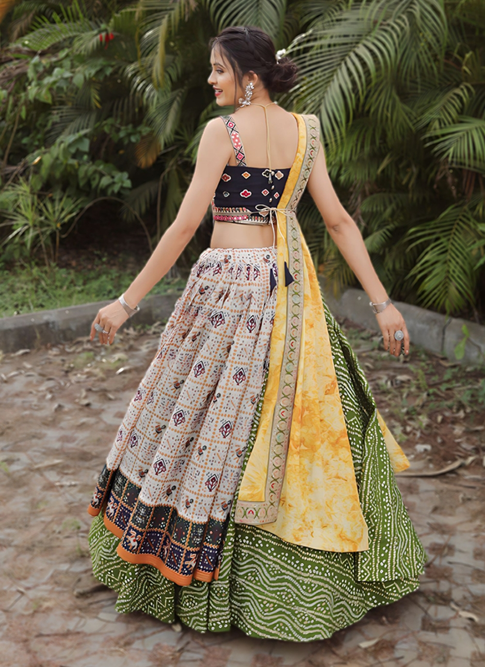 Pure Cotton Foil and Printed Lehenga, Dupatta and Unstitched Blouse Piece –  Avanshee