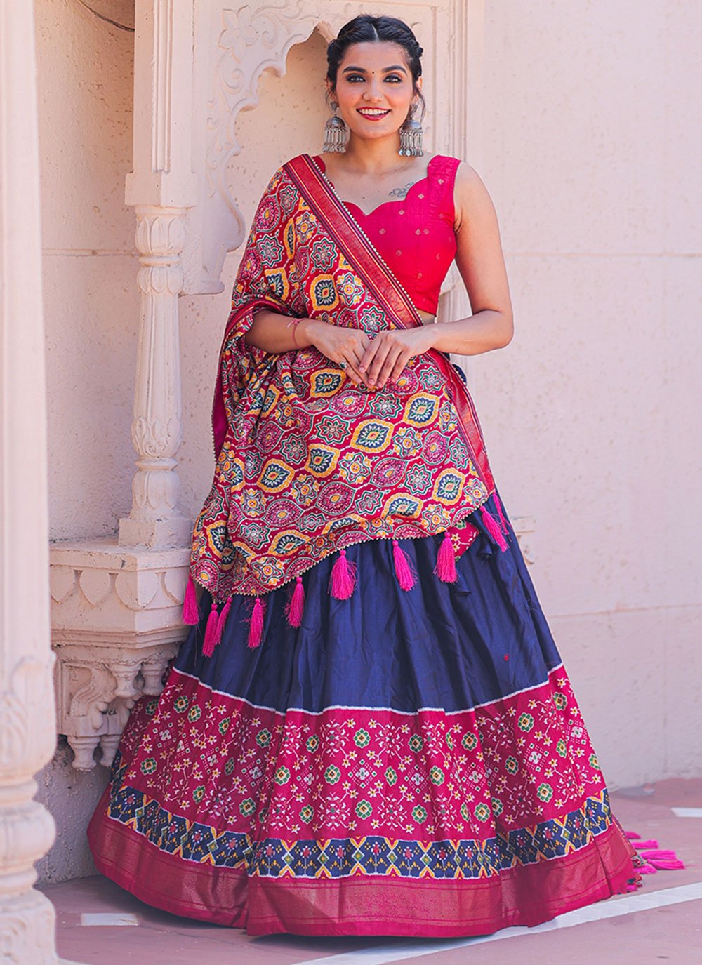 How To Style Chaniya Choli? 30 Awesome Tips For You! - Baggout