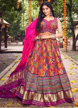 Buy Decent Bridal Wear Purple Net Thread Work Lehenga Choli 139181 Online