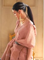 Pink Handloom Silk Weaving Trendy Saree