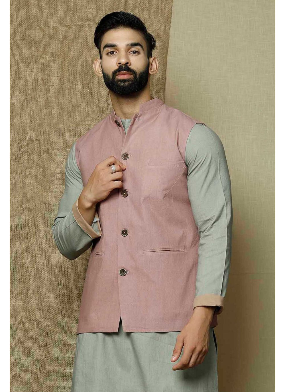 VASTRAMAY Men's Gray Printed Cotton Nehru Jacket With Pink Kurta And W –  vastramay