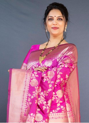 Rani Banarasi Silk Weaving Trendy Saree