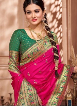 
                            Sophisticated Weaving Pink Contemporary Saree