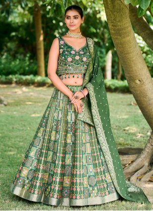 Versatile Embroidered Wedding Readymade Lehenga Choli