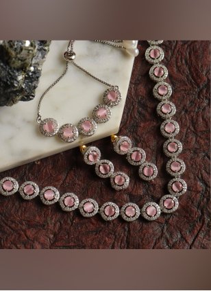 Women's Pink Jewellery Set for Reception