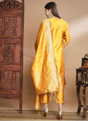 
                            Yellow Cotton  Woven Salwar suit