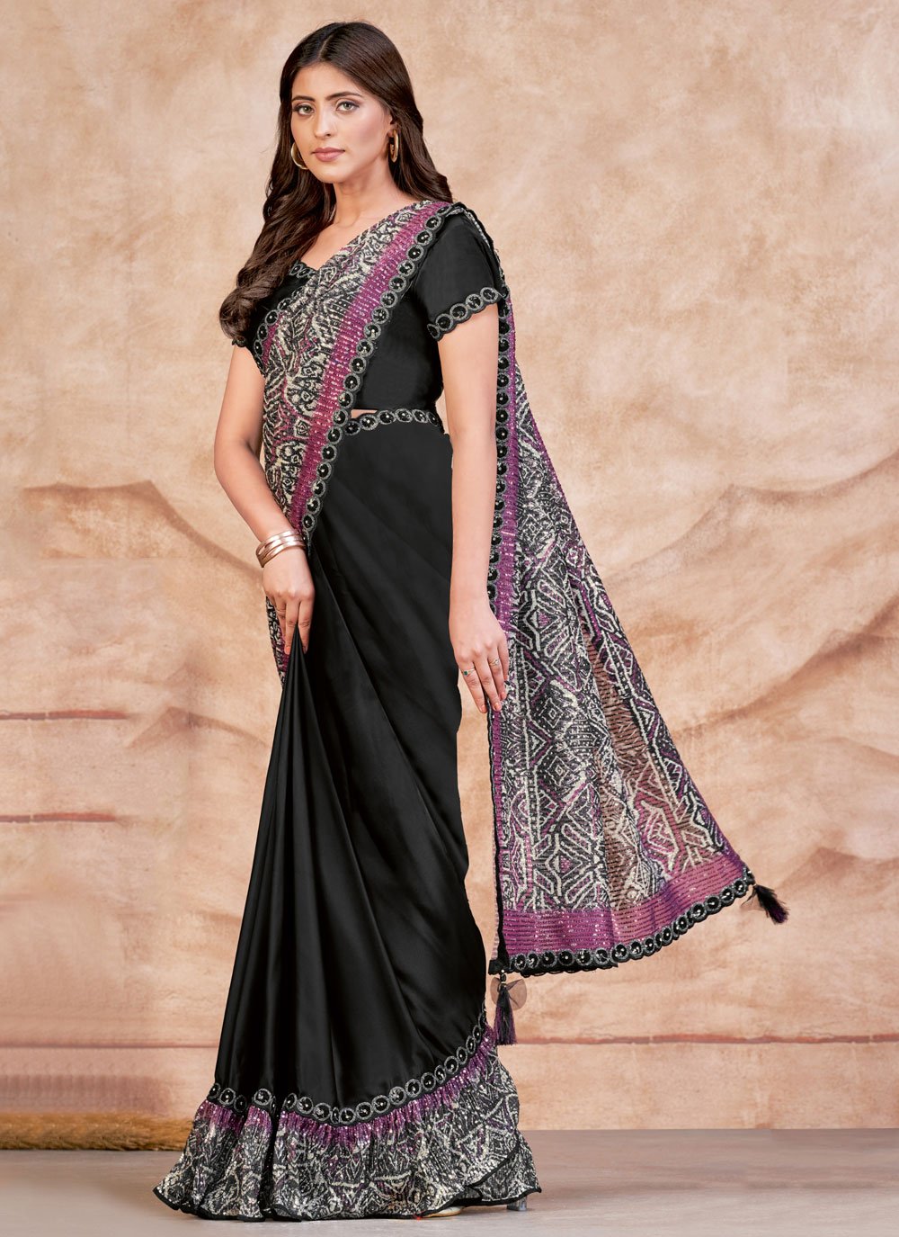 Buy SRI SAI's FASHION Women's MLA cotton Peacock Design Black Colour Saree  With Unstitched Pink Color BlouseWith Gold Colour Border  (GE-SS-Saree0021Blackk) at Amazon.in