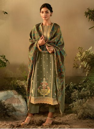 Green Banarasi Silk Embroidered Salwar suit