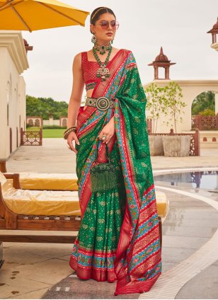 Buy HALFSAREE STUDIO Magenta Banarasi Silk New Lehenga Design Online at  Best Prices in India - JioMart.