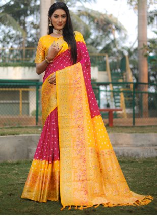 Onion Color Muslin Saree - Exquisite Bandhani Print with Hand Mirror Work &  Graceful Mirror Scallop Border | Shop Now! 