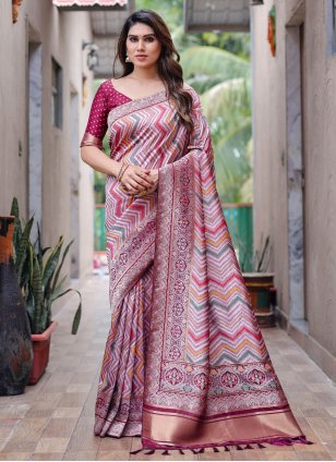 How to Look Slim With Kanjivaram Silk Sarees Online?