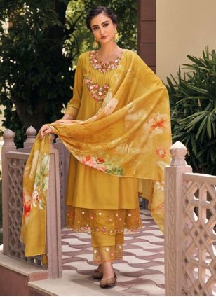 Trendy mehndi color suit combination | mehandi colour punjabi suit with  contrast dupatta - YouTube